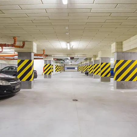 Przestronny Z Tarasem I Parkingiem W Gdyni By Renters * Гдыня
