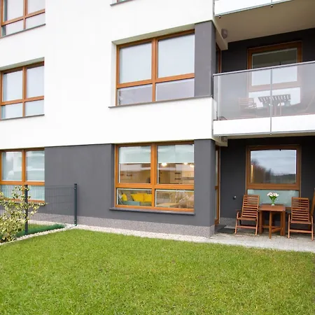 Przestronny Z Tarasem I Parkingiem W Gdyni By Renters * Гдыня